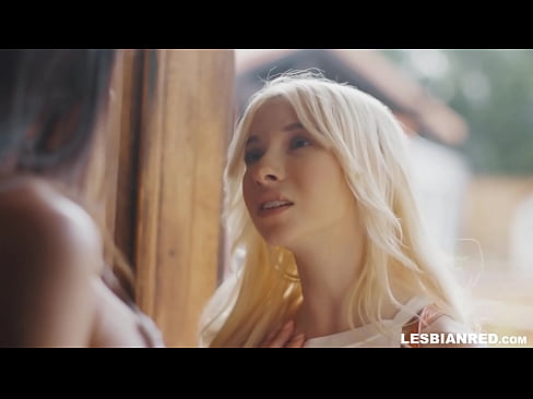 ❤️ 女孩几个月后回家，最后吃了她继母的阴部 ❤️ Porno fb❌️❤